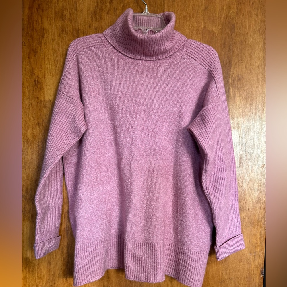 Relaxed Crewneck Sweater in Dusty Rose - Women's Cozy Knit sz M
